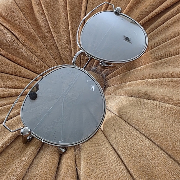 Modern Silver Round Cat Eye Sunglasses - Picture 3 of 4